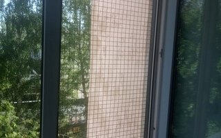 стальная решетка антикошка на пластиковое окно